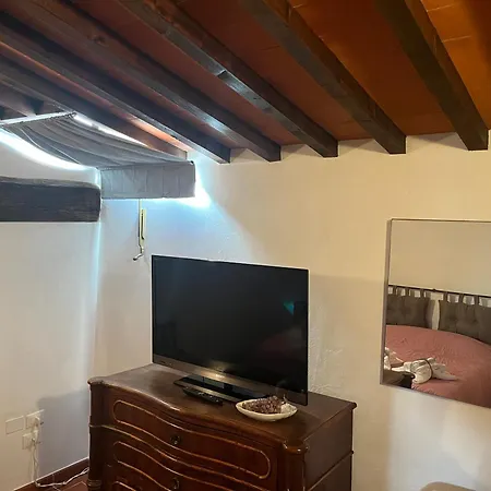 Apartment La Casa Nel Borgo *